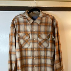 Men's Pendleton plaid button up wool shirt S